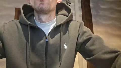 nick194207 online show from December 17, 2025, 8:26 pm