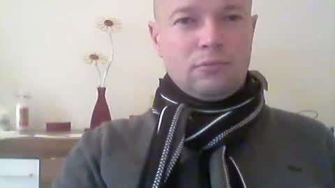 Snapshot of nick1990b chatting on December 8, 2024, 11:57 am nick1990b online show from December 8, 2024, 11:57 am