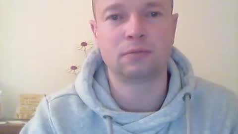 Snapshot of nick1990b chatting on February 13, 2025, 6:59 pm nick1990b online show from February 13, 2025, 6:59 pm