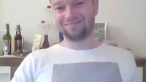 Snapshot of nick1990b chatting on February 28, 2025, 5:15 pm nick1990b online show from February 28, 2025, 5:15 pm