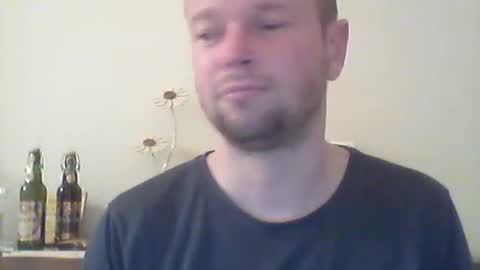 Snapshot of nick1990b chatting on March 1, 2025, 4:54 pm nick1990b online show from March 1, 2025, 4:54 pm