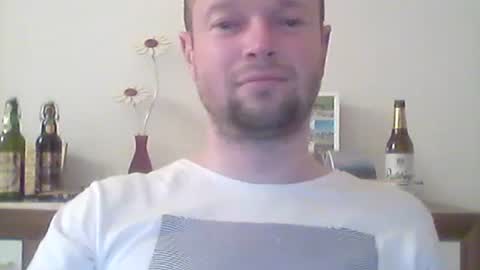 Snapshot of nick1990b chatting on March 1, 2025, 9:15 pm nick1990b online show from March 1, 2025, 9:15 pm