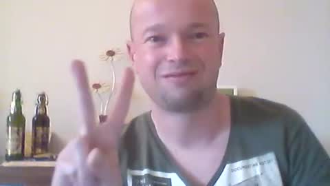 Snapshot of nick1990b chatting on March 5, 2025, 3:51 pm nick1990b online show from March 5, 2025, 3:51 pm