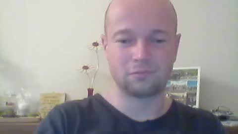 Snapshot of nick1990b chatting on October 22, 2025, 5:24 pm nick1990b online show from October 22, 2025, 5:24 pm