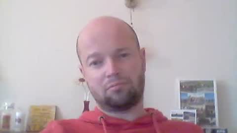 Snapshot of nick1990b chatting on February 5, 2026, 12:10 pm nick1990b online show from February 5, 2026, 12:10 pm