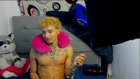 nick_acosta online show from May 7, 2026, 1:00 am