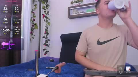nick_gonza online show from April 20, 2026, 4:43 pm