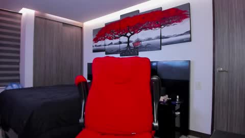 Snapshot of nick_klaus chatting on October 7, 2025, 12:19 am Nick Klaus online show from October 7, 2025, 12:19 am