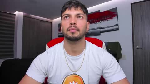 Snapshot of nick_klaus chatting on November 5, 2025, 12:32 am Nick Klaus online show from November 5, 2025, 12:32 am