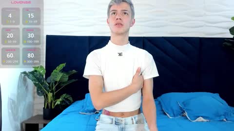 Nick  online show from October 17, 2025, 11:46 am