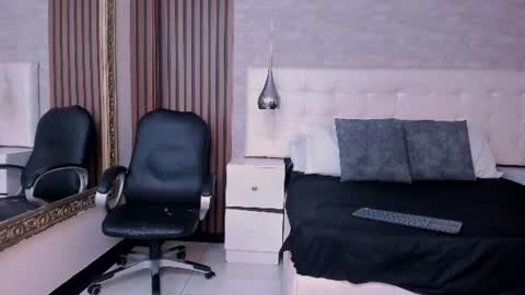 Snapshot of nick_waller chatting on June 9, 2026, 3:51 am Nick online show from June 9, 2026, 3:51 am