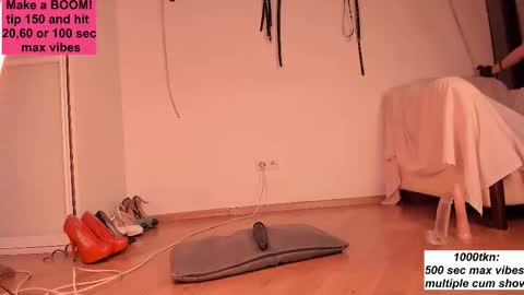 Snapshot of nickiii666 chatting on September 21, 2025, 11:12 am Karolina online show from September 21, 2025, 11:12 am