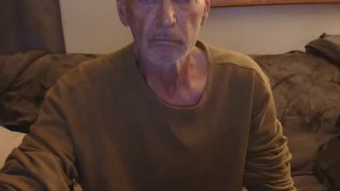 nickincali online show from February 18, 2026, 5:25 am