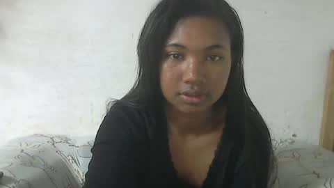 nickiqqyuu online show from June 22, 2026, 6:32 am
