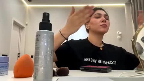 Anna online show from March 13, 2026, 12:34 pm