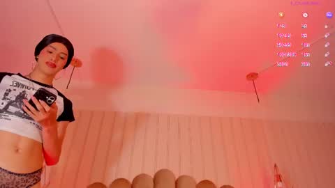 nickiwestt___ online show from June 17, 2026, 7:37 pm
