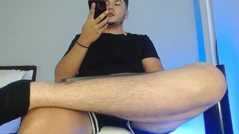 nickk_hills online show from March 24, 2026, 2:33 pm