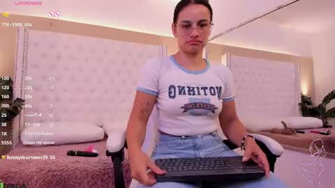 Snapshot of nickky_thompson chatting on July 8, 2026, 2:10 pm nickky online show from July 8, 2026, 2:10 pm