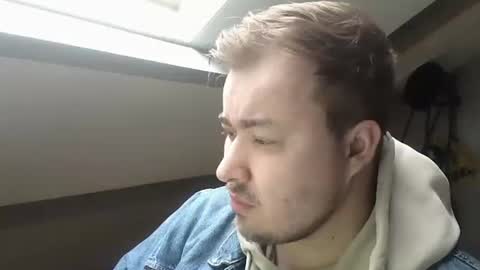 nickoeoeoe online show from March 17, 2026, 3:04 pm