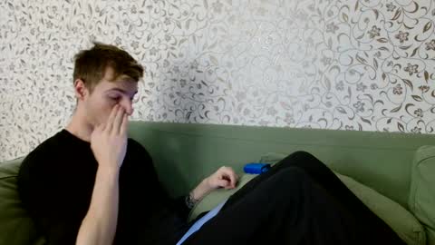 Snapshot of nicksuper8 chatting on December 12, 2024, 12:33 pm Nick online show from December 12, 2024, 12:33 pm