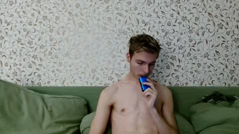 Snapshot of nicksuper8 chatting on December 16, 2024, 1:43 pm Nick online show from December 16, 2024, 1:43 pm