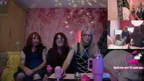 Snapshot of nicktu52 chatting on June 11, 2026, 12:32 am nicktuuk online show from June 11, 2026, 12:32 am