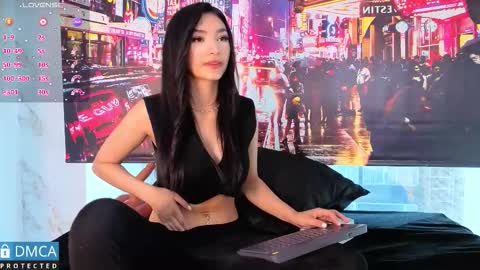 NICKY online show from September 22, 2025, 7:05 pm