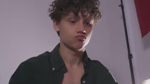 Snapshot of nicky_neal chatting on September 14, 2025, 11:31 am Nicky Neal online show from September 14, 2025, 11:31 am