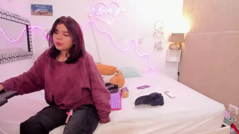 Snapshot of nicky_teem chatting on December 5, 2024, 9:50 am nicky_teem online show from December 5, 2024, 9:50 am