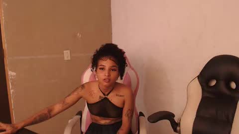 Snapshot of nicky_teem chatting on October 11, 2025, 4:55 am nicky_teem online show from October 11, 2025, 4:55 am