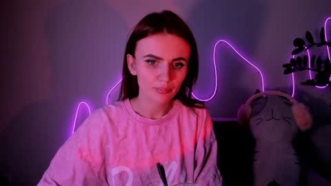 Snapshot of nicky_weekends chatting on December 6, 2024, 4:25 am Nicky Weekends online show from December 6, 2024, 4:25 am