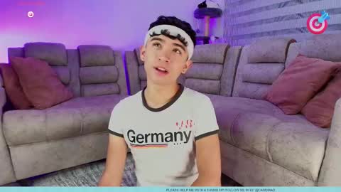 nico online show from October 10, 2025, 10:53 pm