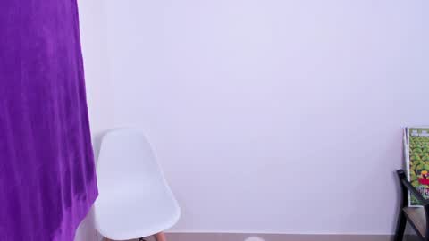 Snapshot of nico_lette_ chatting on December 28, 2024, 2:33 am Nico online show from December 28, 2024, 2:33 am