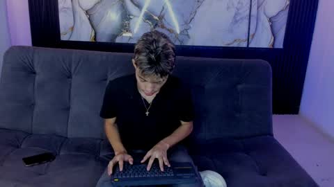 nico_naughtyboy online show from June 1, 2026, 12:56 am