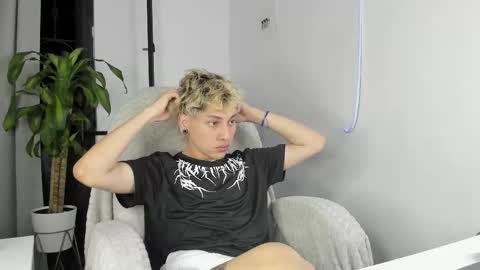 Snapshot of nico_nico_xd chatting on September 24, 2025, 4:16 am Nico online show from September 24, 2025, 4:16 am