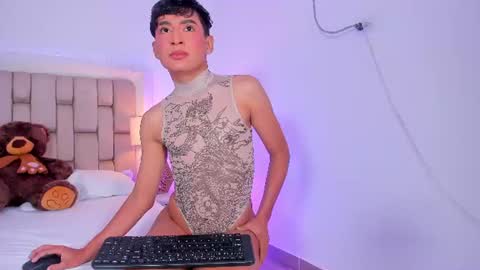 Snapshot of nicocute_ chatting on June 23, 2026, 6:50 pm NICOLAS online show from June 23, 2026, 6:50 pm