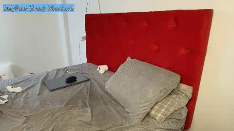 nicodavis online show from March 21, 2026, 1:21 am