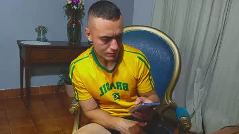 Nico Gentle online show from June 25, 2026, 1:49 am