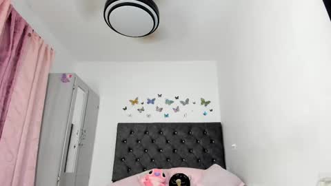 Snapshot of nicol3_0 chatting on October 19, 2025, 3:51 am Nicole online show from October 19, 2025, 3:51 am