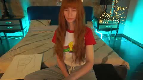 Nicol Moonn online show from May 23, 2026, 6:07 am