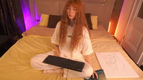 Nicol Moonn online show from May 24, 2026, 12:43 pm