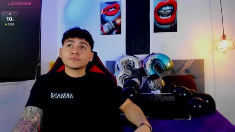 nicolas_james_sc online show from October 24, 2025, 3:08 pm