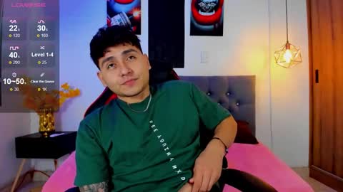 nicolas_james_sc online show from November 22, 2025, 1:43 pm