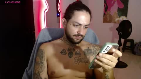 Snapshot of nicolas_torres99 chatting on January 16, 2025, 2:41 am nicolas online show from January 16, 2025, 2:41 am