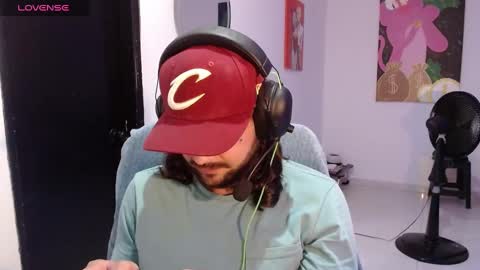 Snapshot of nicolas_torres99 chatting on January 21, 2025, 3:04 am nicolas online show from January 21, 2025, 3:04 am