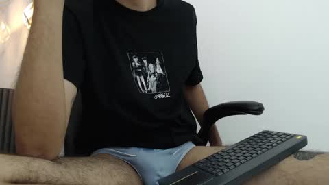 Snapshot of nicolasfine chatting on September 15, 2025, 1:22 pm nicolasfine online show from September 15, 2025, 1:22 pm