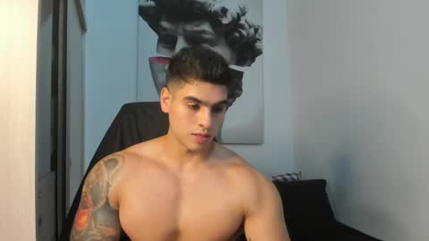 Snapshot of nicolasmuscle chatting on December 19, 2024, 9:49 pm Andres online show from December 19, 2024, 9:49 pm