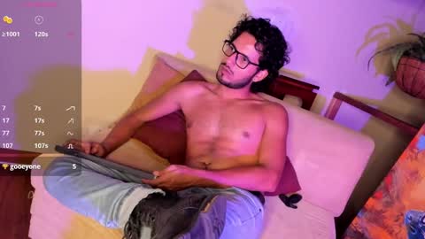 nicolasrodrii online show from January 7, 2025, 4:39 am