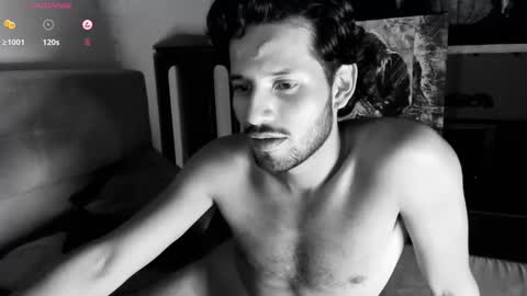 nicolasrodrii online show from March 7, 2025, 4:02 am