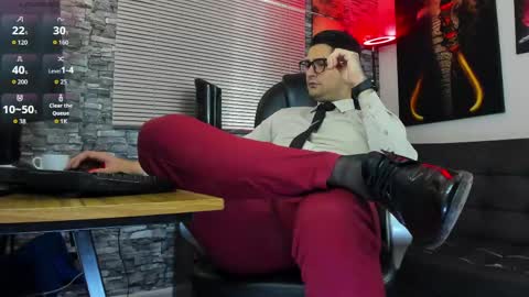 Nicolas Fellener online show from June 4, 2026, 4:51 am